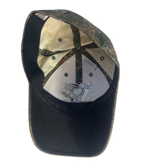 Reebok NHL Pittsburgh Penguins Hat Cap Size S/M Camouflage - Picture 4 of 10